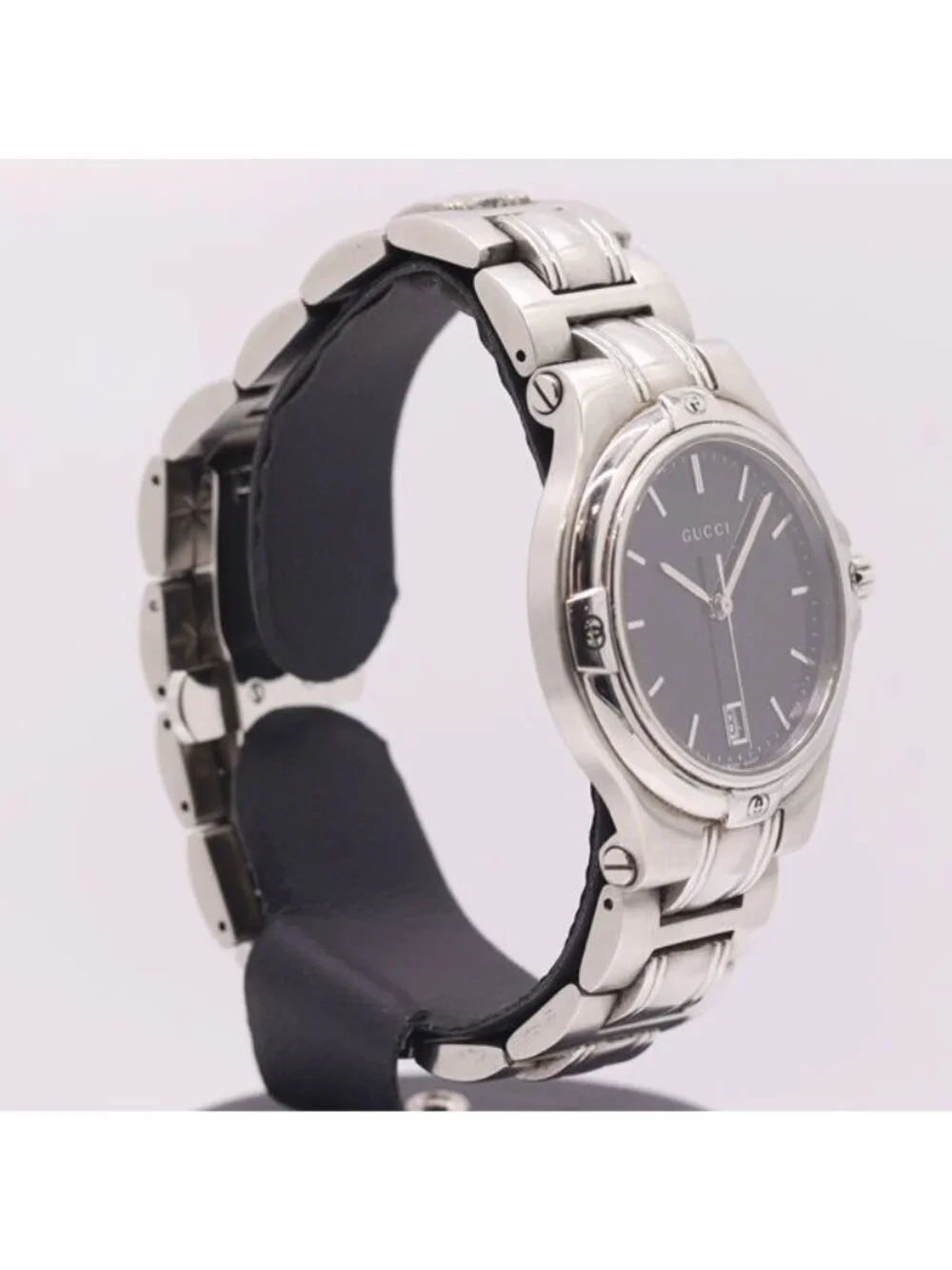 Gucci M Date Black Dial Watch